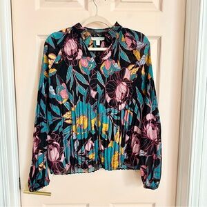 Colorful floral ryegrass top